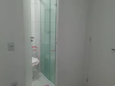 Uma casa de banho em Quarto 2 pessoas São Gerardo
