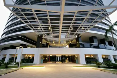 O edifício onde o apartamento está situado