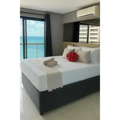 Uma cama ou camas num quarto em 1403 Landscape Torre Platinum - cobertura