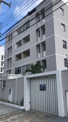 O edifício onde o apartamento está situado