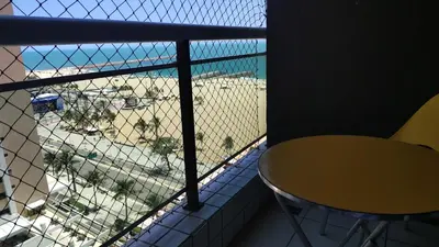 Uma vista do mar geral ou uma vista do mar a partir do apartamento
