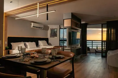 Uma área de estar em Beira Mar Fortaleza – Flat de Luxo no Iate Plaza!