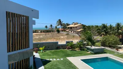 A piscina em ou perto de CHEZ TUPÃ SUÍTES