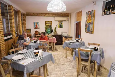 Um restaurante ou outro lugar para comer em Hotel pousada Krone Praia de Iracema Fortaleza