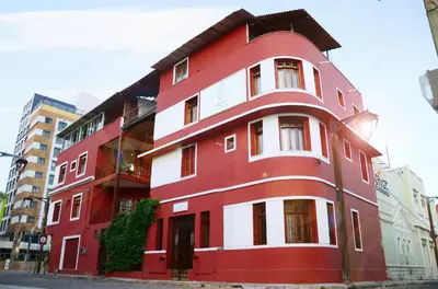 O edifício onde a estalagem está situado