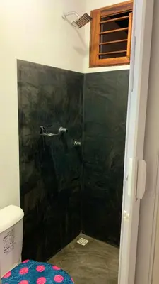 Uma casa de banho em L2 Localize casa na praia pontal