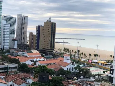 Uma vista do mar geral ou uma vista do mar a partir do apartamento