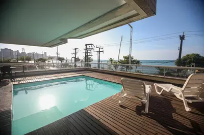 A piscina em ou perto de Flat Beira Mar