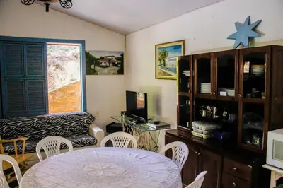 Uma televisão e/ou sistema de entretenimento em Tranquilidade e Conforto em Guaramiranga