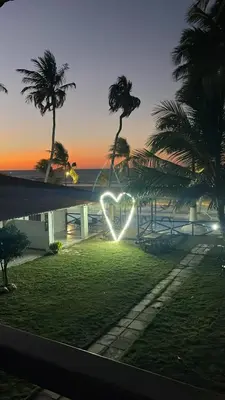 O nascer ou o pôr do sol visto a partir do hotel