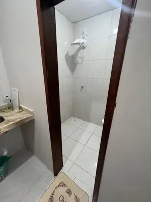 Uma casa de banho em Ap Mobiliado no Campo dos Velhos