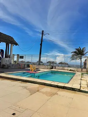 A piscina em ou perto de Pousada leblon