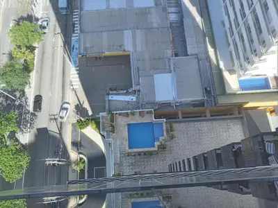 A vizinhança circundante ou próxima do apartamento