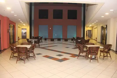 A área empresarial e/ ou a sala de conferências de Flat 912 - Iate Plaza Hotel