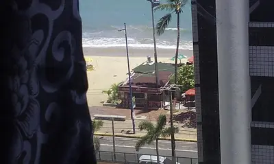 Uma vista do mar geral ou uma vista do mar a partir do apartamento