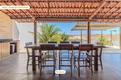 A planta de Casa a 150m da praia no Pontal do Maceió por Tactu