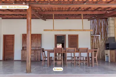 A planta de Casa a 150m da praia no Pontal do Maceió por Tactu