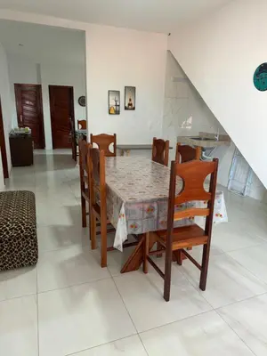 Uma área de estar em Casa Tropicana (2º andar)