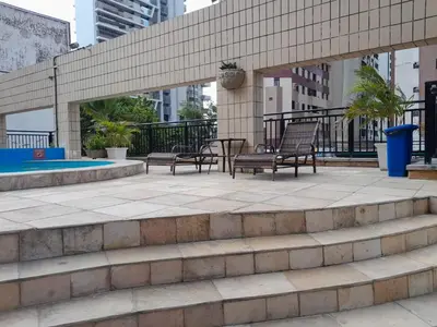 O edifício onde o apartamento está situado