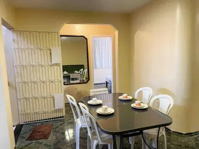 Uma área de estar em Apartamento na praia da tabuba com vista mar