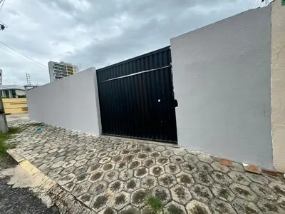 O edifício onde o apartamento está situado