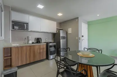 A cozinha ou kitchenette de My Way #127 - Quádruplo em Meireles por Carpediem