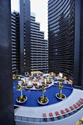 O edifício onde o apartamento está situado