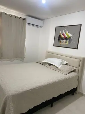 Uma cama ou camas num quarto em Apartamento 500m da Praia de Meireles
