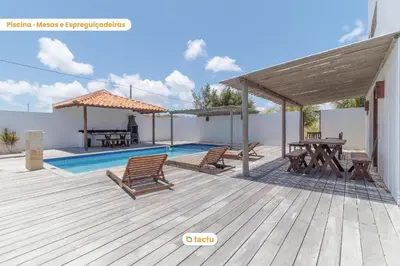 A piscina em ou perto de Apto 100m da praia no Pontal de Maceió por Tactu