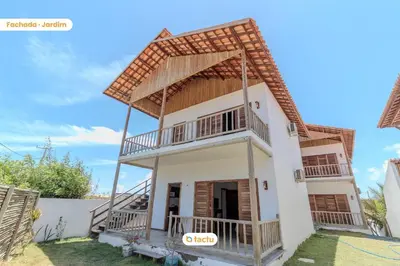 Uma varanda ou terraço em Apto 100m da praia no Pontal de Maceió por Tactu