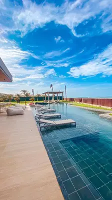 A piscina em ou perto de Flecheiras The House - Casa beira mar com piscina privativa em condomínio