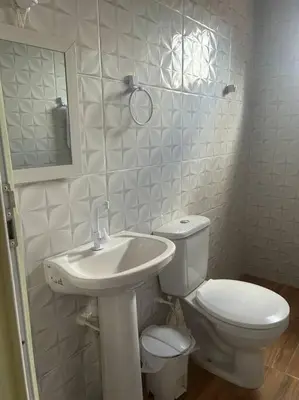 Uma casa de banho em Apartamento 200m da lagoa
