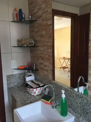 A planta de Flat aconchegante a uma quadra da praia