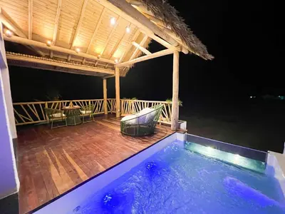 A piscina em ou perto de Jurema Dourada