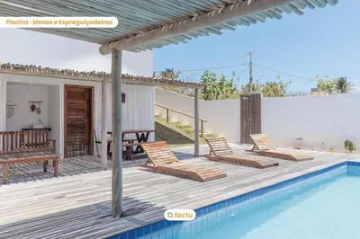 A piscina em ou perto de Apto 100m da praia no Pontal de Maceió por Tactu