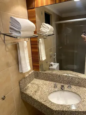 Uma casa de banho em Flat no Coração do Meireles - Apto 1906