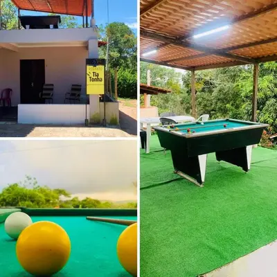 Uma mesa de bilhar em Recanto tia tonha