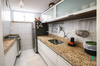 A cozinha ou kitchenette de Palm Beach 206 BL 4 by Holiday Stays