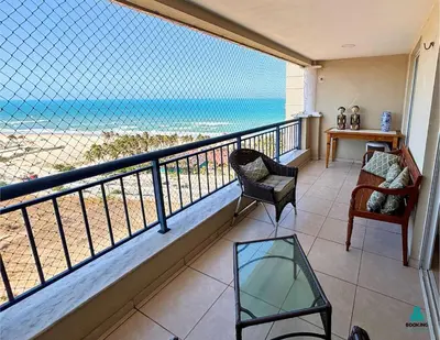 Uma varanda ou terraço em Beach Village Vista Mar by Holiday Stays