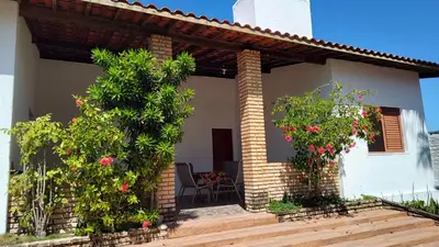 Um jardim no exterior de Casa de Praia Iguape Ceará Paraíso