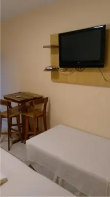 Uma televisão e/ou sistema de entretenimento em Flat na Praia de Iracema 105