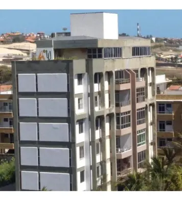 O edifício onde o quarto em acomodação particular está situado