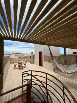 Uma varanda ou terraço em Flat Canoa Quebrada com Terraço
