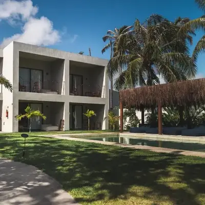 Luau Hotel
