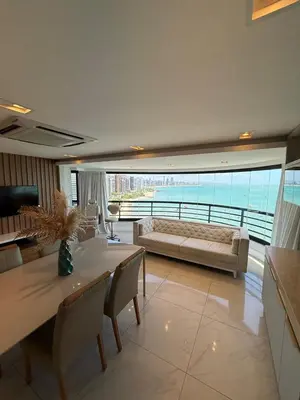 Uma área de estar em Iate Plaza Hotel