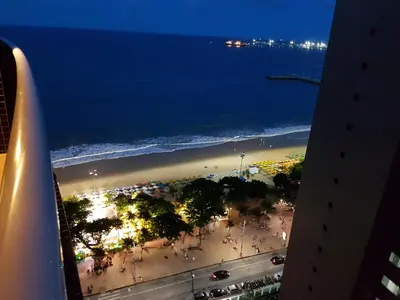 Uma vista do mar geral ou uma vista do mar a partir do apartamento