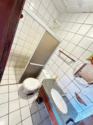 Uma casa de banho em Pousada Sol Nascente