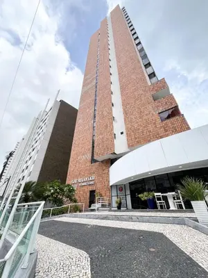 O edifício onde o apartamento está situado