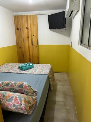 Uma televisão e/ou sistema de entretenimento em Tiny Lagoa