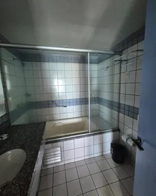 Uma casa de banho em Vista Incrível IATE Plaza 17